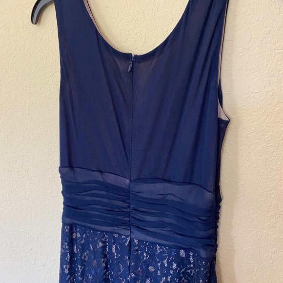 Sangria 2pc Womens Navy Blue Lace Fit and Flare Dress size 8. - Picture 5 of 12